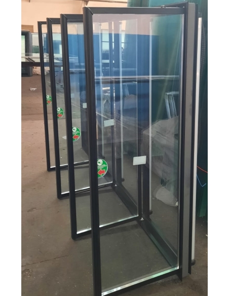 Glasdörrar för kylrum